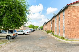 Heritage Manor in Mission, TX - Building Photo - Building Photo