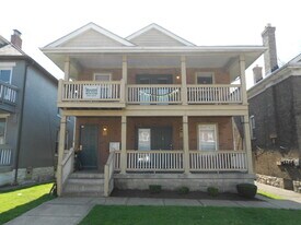 135-139-139 Chittenden Ave in Columbus, OH - Building Photo