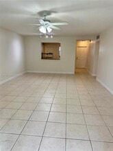 300 NE 12th Ave in Hallandale Beach, FL - Building Photo - Building Photo