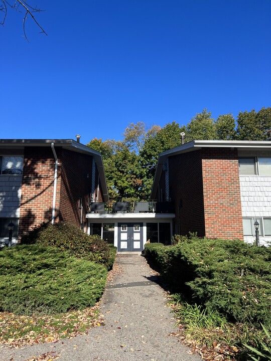 55 David Ter in Norwood, MA - Building Photo