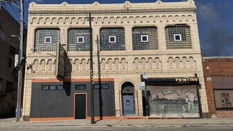 22-26 N Pulaski Rd in Chicago, IL - Building Photo