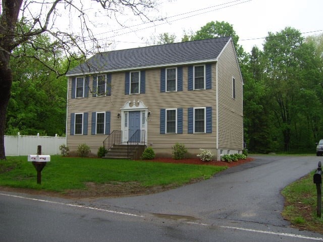 126 Mill St in Lancaster, MA - Building Photo