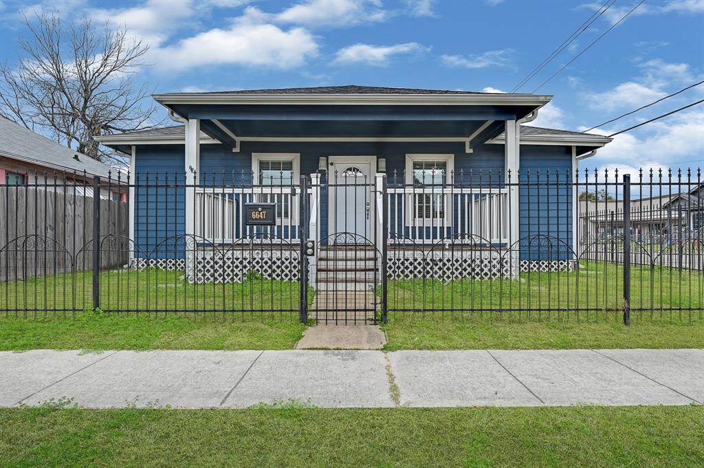 6647 Avenue J in Houston, TX - Building Photo