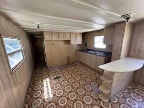 3632 SW Military Dr in San Antonio, TX - Building Photo - Building Photo