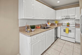 1421 NW 20th Ave in Delray Beach, FL - Building Photo - Building Photo
