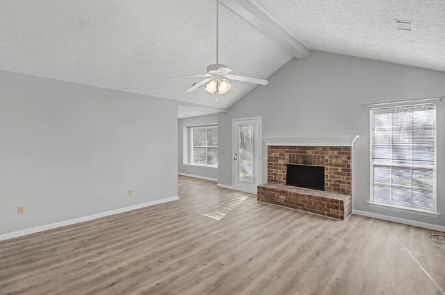 412 Arlington Dr in Hinesville, GA - Building Photo - Building Photo