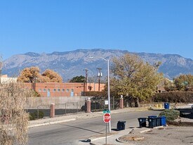 3513 Tulane Drive Northeast, Unit Apt 4 in Albuquerque, NM - Building Photo