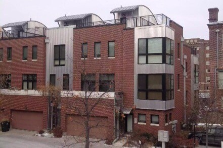 1019 Marcy Plaza in Omaha, NE - Foto de edificio