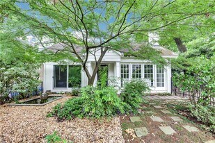 355 8th St NE in Atlanta, GA - Building Photo