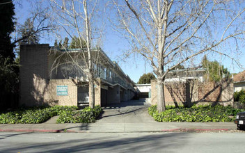 Poplar Creek Apartments in San Mateo, CA - Building Photo - Building Photo