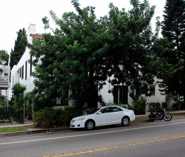 1537-1541 Silver Lake Blvd in Los Angeles, CA - Building Photo - Building Photo