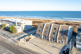 114 E Brigantine Ave in Brigantine, NJ - Foto de edificio - Building Photo