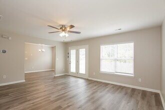 133 Arbridge Ct in Mount Holly, NC - Building Photo - Building Photo