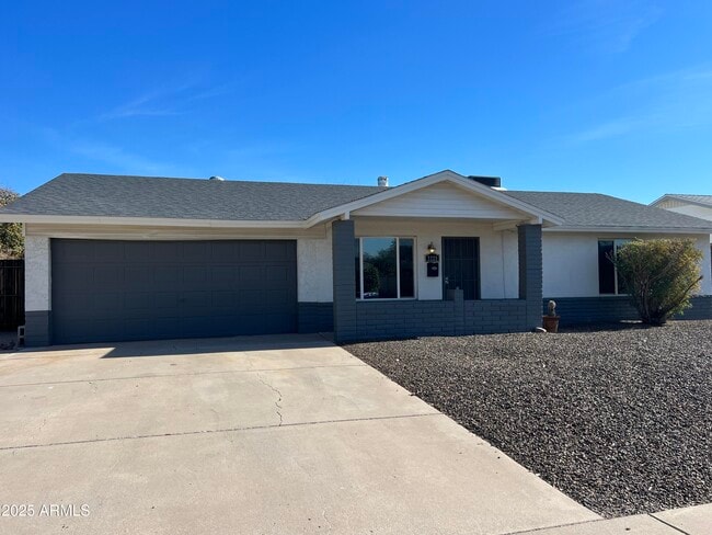 property at 7229 N 41st Dr