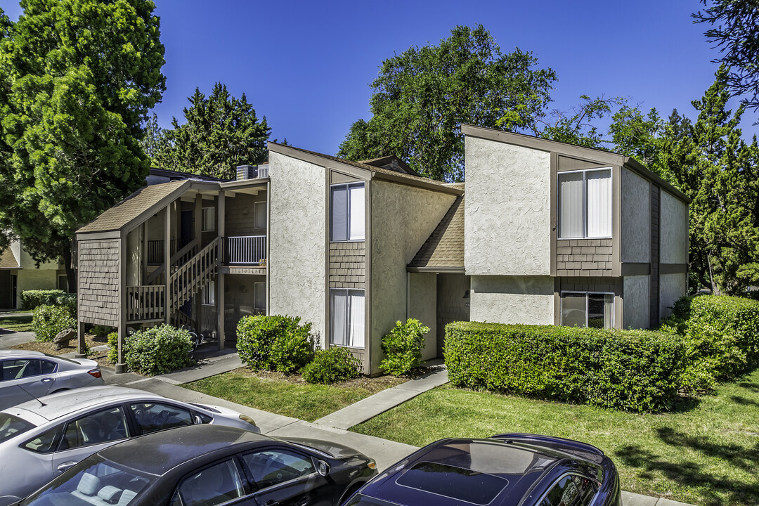 Alvarado Parkside Apartments in Davis, CA - Building Photo