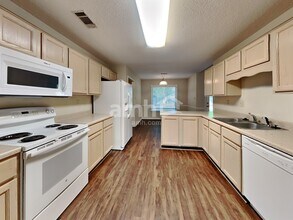 536 Herring Ln in Cordova, TN - Building Photo - Building Photo