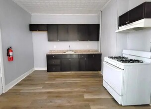 597 15th Ave, Unit 1 in Newark, NJ - Foto de edificio - Building Photo