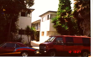 Barrington Palms Apartment in Los Angeles, CA - Building Photo - Building Photo