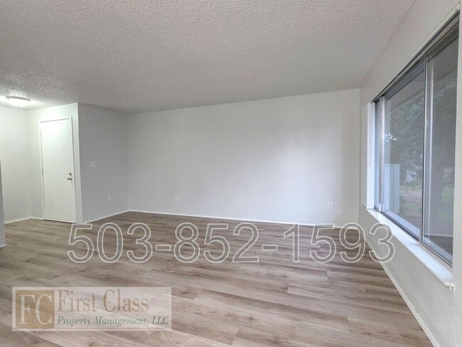 1380 NE 186th Ave in Portland, OR - Building Photo - Building Photo