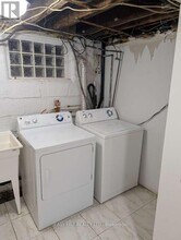 21 Patricia Ave in Toronto, ON - Building Photo - Building Photo