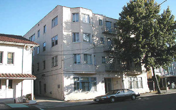 Third Avenue Apartments in Oakland, CA - Building Photo - Building Photo