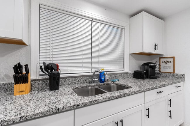 4805 N 37th St, Unit SI ID1359640P in Tampa, FL - Building Photo - Building Photo