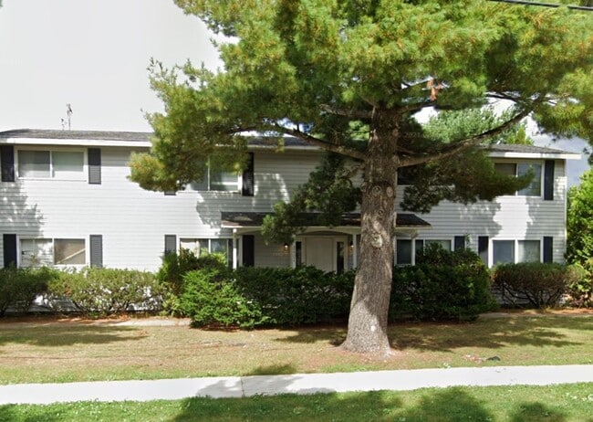 property at 2402 E 6th St