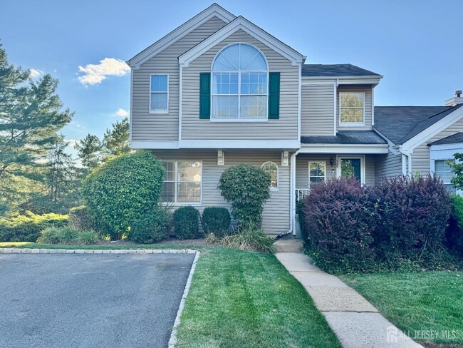 396 Terrace Ln in Bedminster, NJ - Building Photo - Building Photo