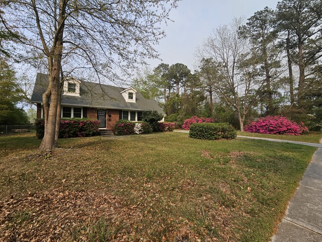 property at 404 Doris Ave