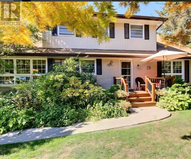 19 Orchard Cres in Brighton, ON - Building Photo - Building Photo