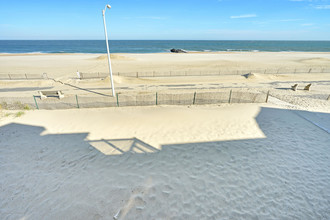 233 Beach Front in Manasquan, NJ - Building Photo - Building Photo