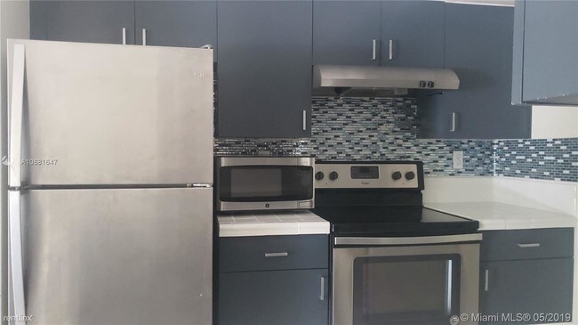 15201 SW 80th St-Unit -Apt 103 in Miami, FL - Building Photo - Building Photo