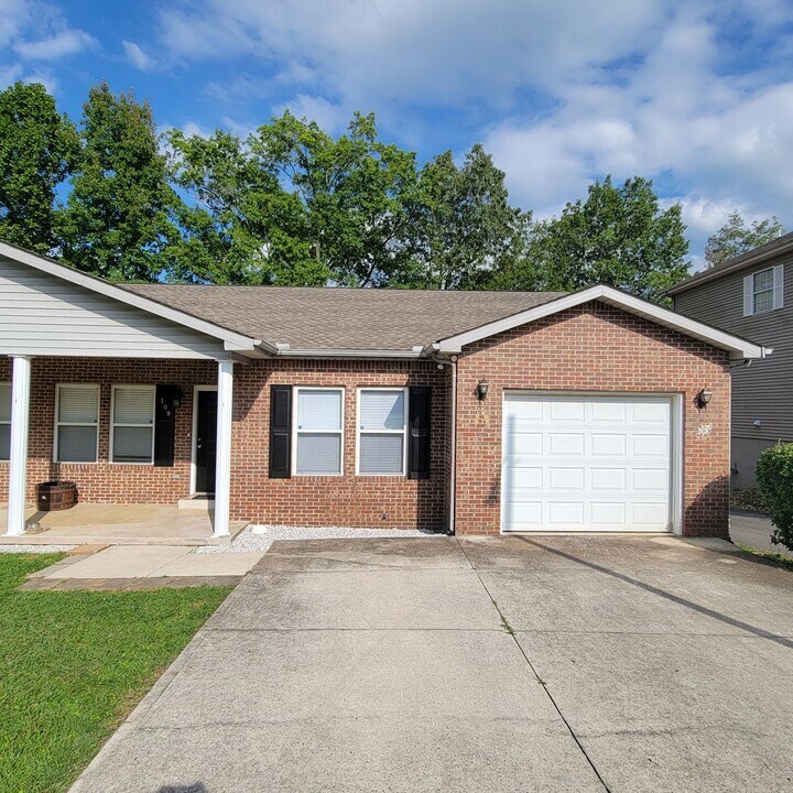 109 Eastgate Cir-Unit -109Eastgate in Cookeville, TN - Foto de edificio
