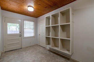 5515 Roosevelt Ave in Austin, TX - Building Photo - Building Photo