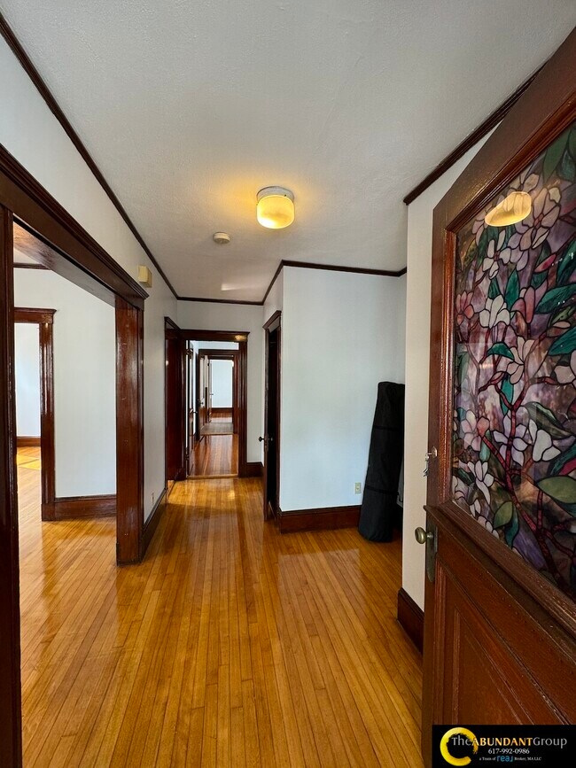 10 Minnesota Ave in Somerville, MA - Building Photo - Building Photo