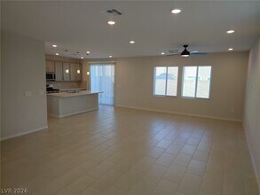 6614 Palmer Crst St in North Las Vegas, NV - Building Photo - Building Photo