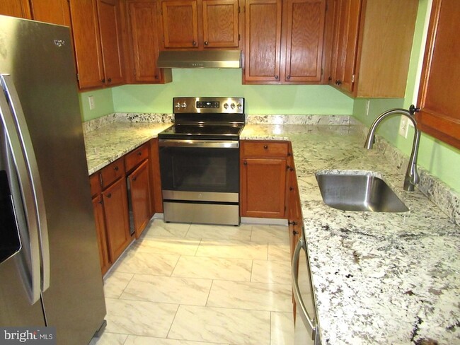 227 E Green Valley Cir in Newark, DE - Building Photo - Building Photo