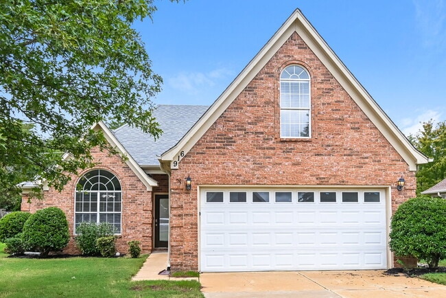 property at 916 Keebler Cove
