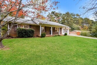 3805 Nebo Rd in Hiram, GA - Building Photo - Building Photo