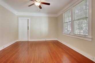 128 Lake Ave in Metairie, LA - Building Photo - Building Photo