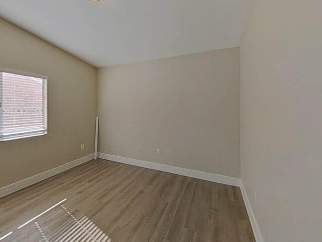 3836 Iverson Ln in North Las Vegas, NV - Building Photo - Building Photo