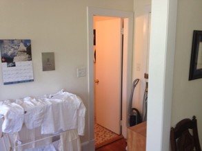 1539 Beacon St-Unit -11 in Brookline, MA - Foto de edificio - Building Photo