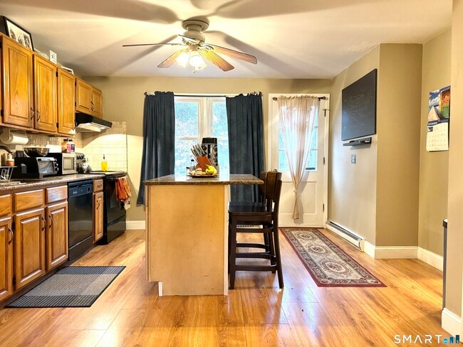 480 Radmere Rd in Cheshire, CT - Building Photo - Building Photo