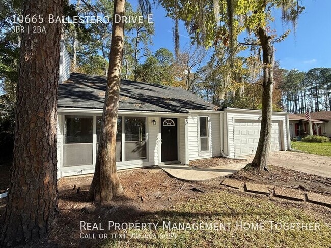 10665 Ballestero Dr E