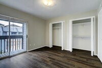 5044 Glenmont Dr photo'