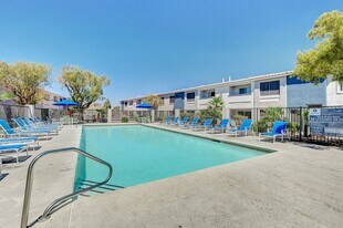 Madison East FKA Olive Grove in Las Vegas, NV - Building Photo