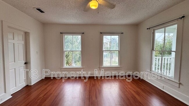 32 Sanford St in St. Augustine, FL - Foto de edificio - Building Photo