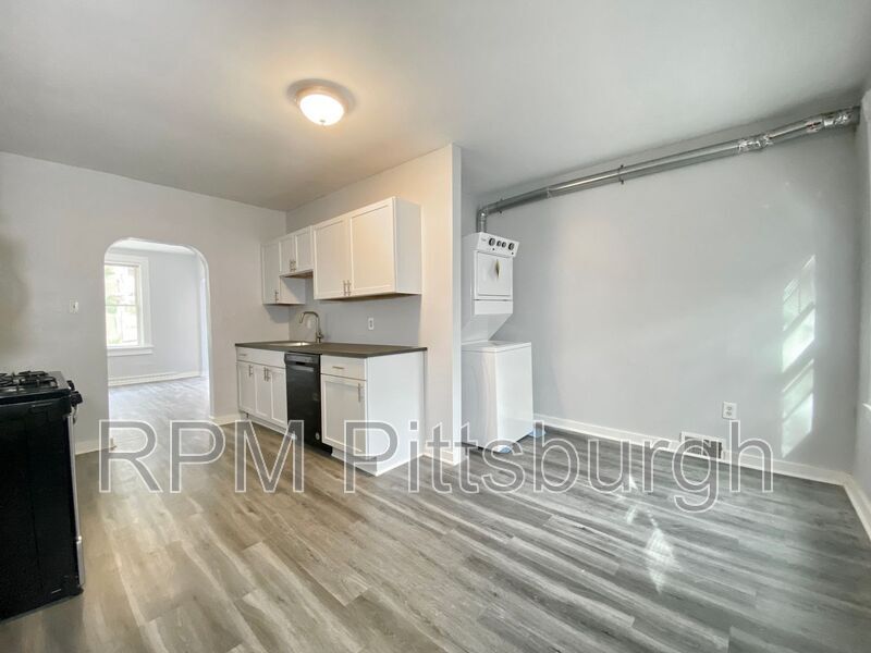 1804 Rhine St in Pittsburgh, PA - Building Photo