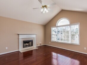 6338 New Gate Dr in Douglasville, GA - Building Photo - Building Photo