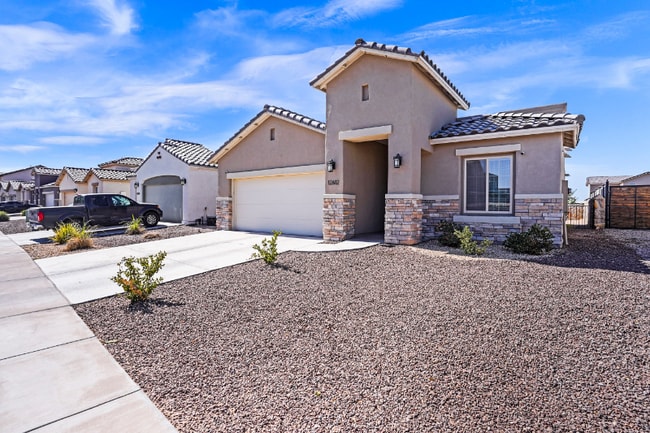 12612 Dorchester Ave in Horizon City, TX - Foto de edificio - Building Photo